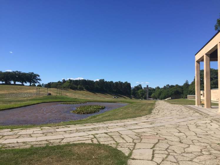 Skogskyrkogården – Central Meadow